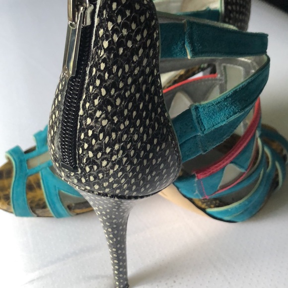 Sam Edelman Heel - Picture 3 of 6